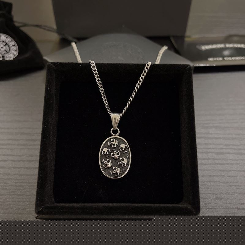 Ch**me He**ts necklaces